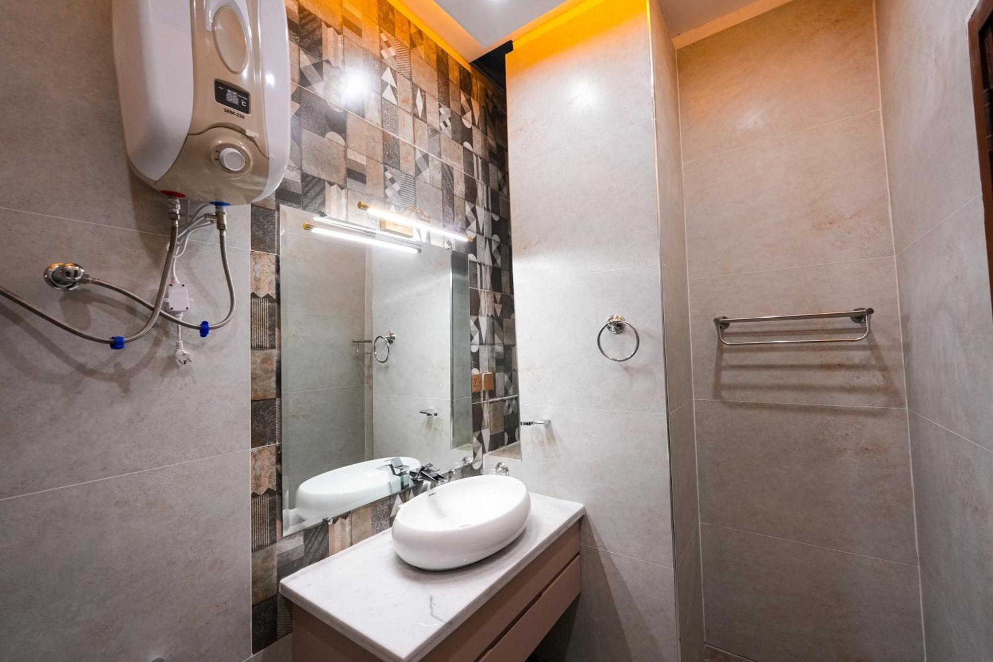 Pavilion Suites - Premium Aparthotel In Bahria Town Rawalpindi Exterior photo