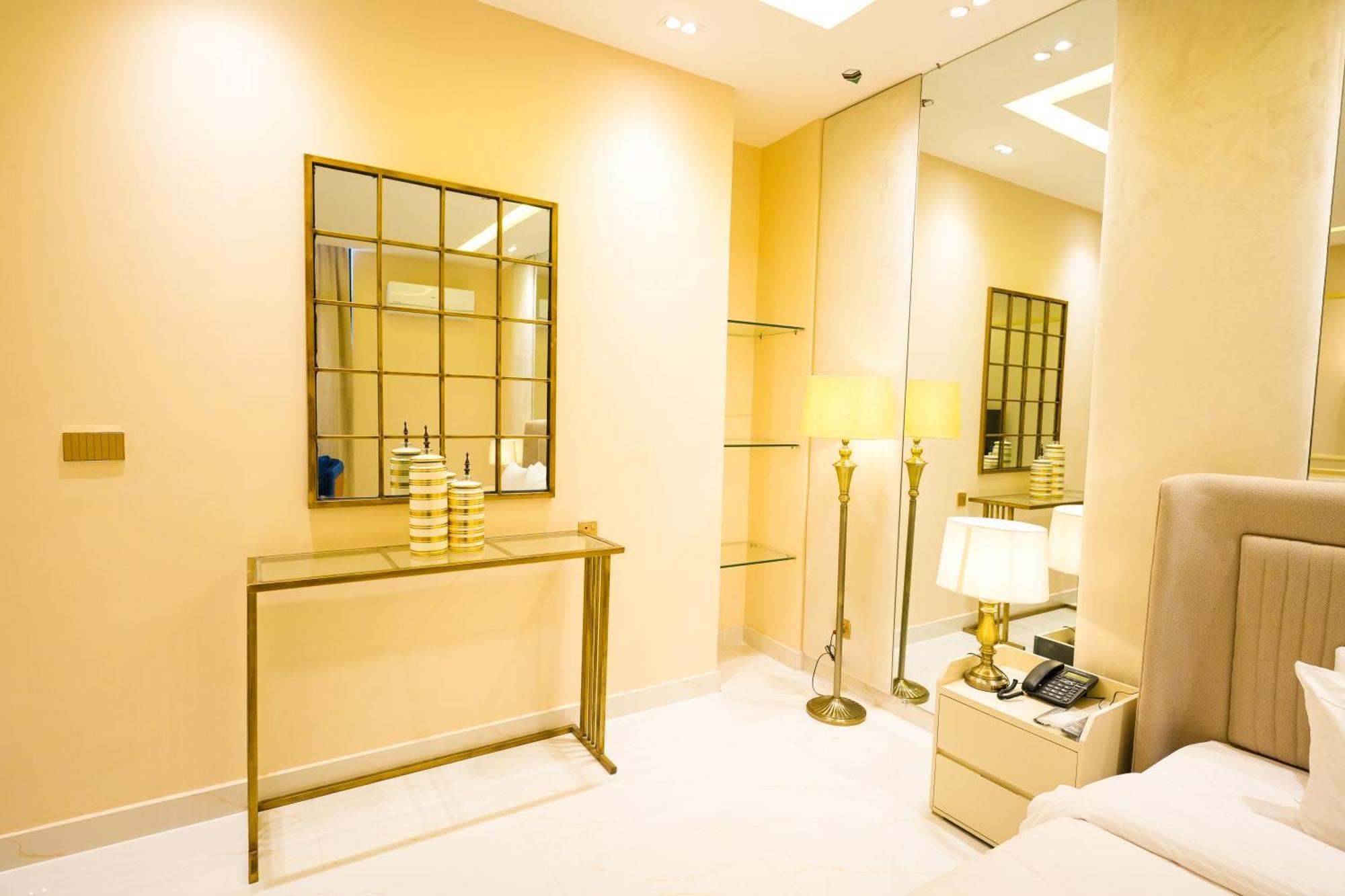 Pavilion Suites - Premium Aparthotel In Bahria Town Rawalpindi Exterior photo