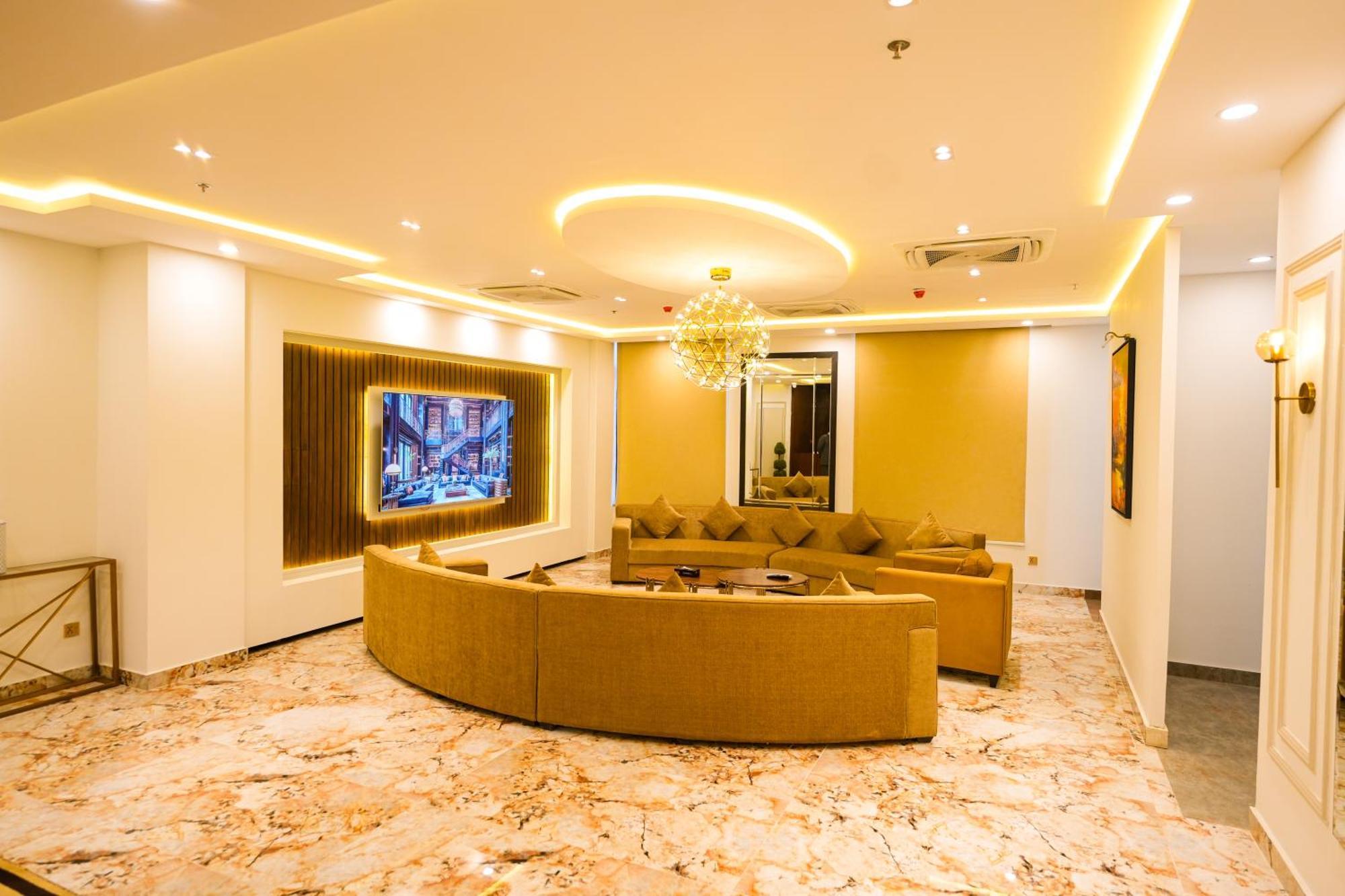 Pavilion Suites - Premium Aparthotel In Bahria Town Rawalpindi Exterior photo