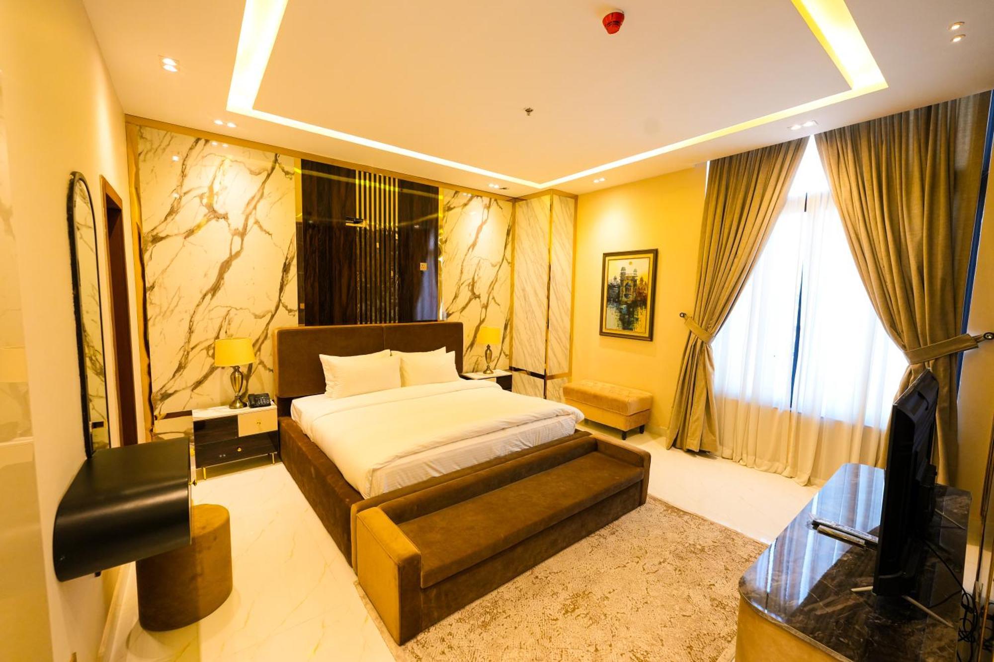 Pavilion Suites - Premium Aparthotel In Bahria Town Rawalpindi Exterior photo